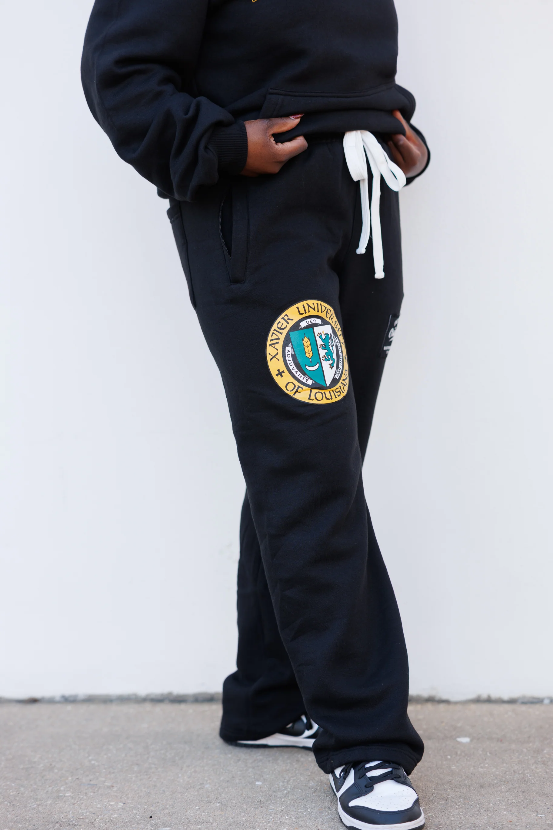 Xavier Arch Unisex Open-Leg Sweatpants - Image 6